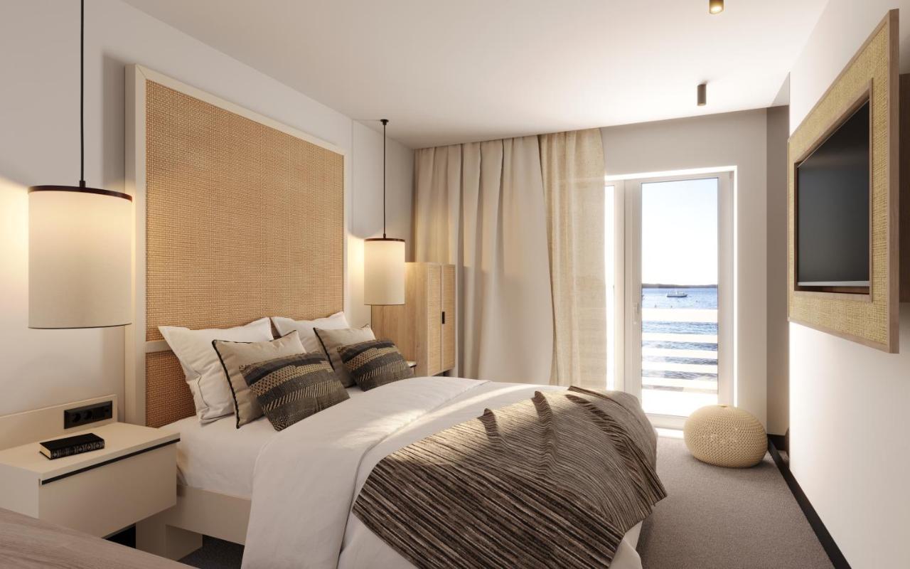 Bay Hvar 4*